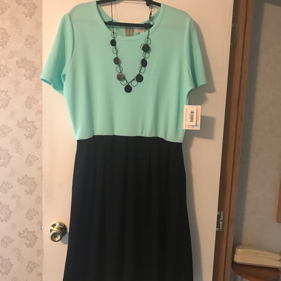 LuLaRoe Dresses & Skirts - LuaRoe Amelia Dress